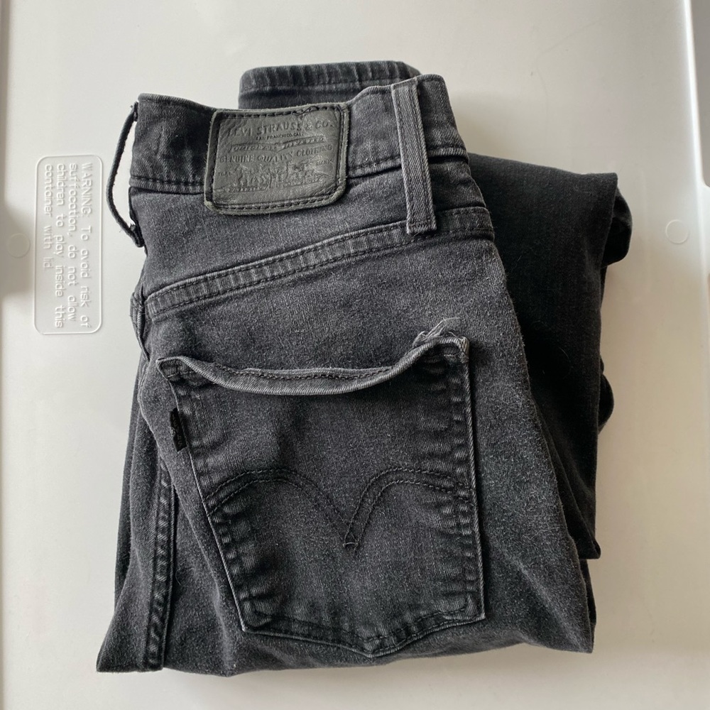 Levi jeans